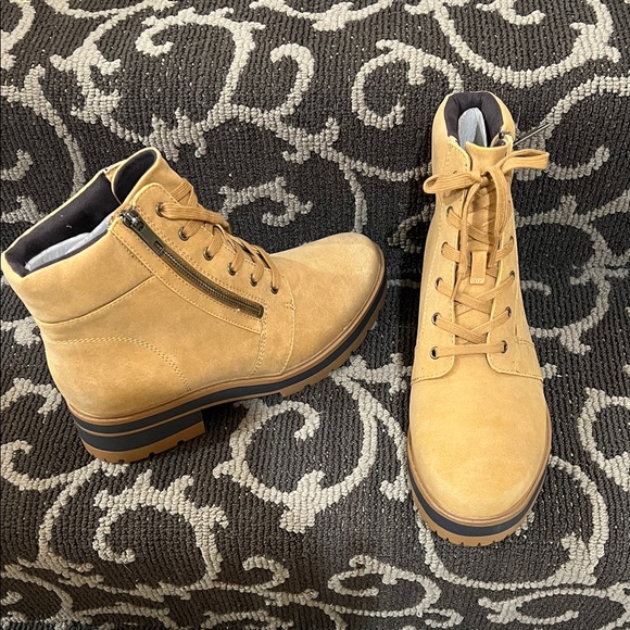 SOUL Naturalizer Shoes - SOUL Naturalizer Women’s Tan Lace-Up Boots